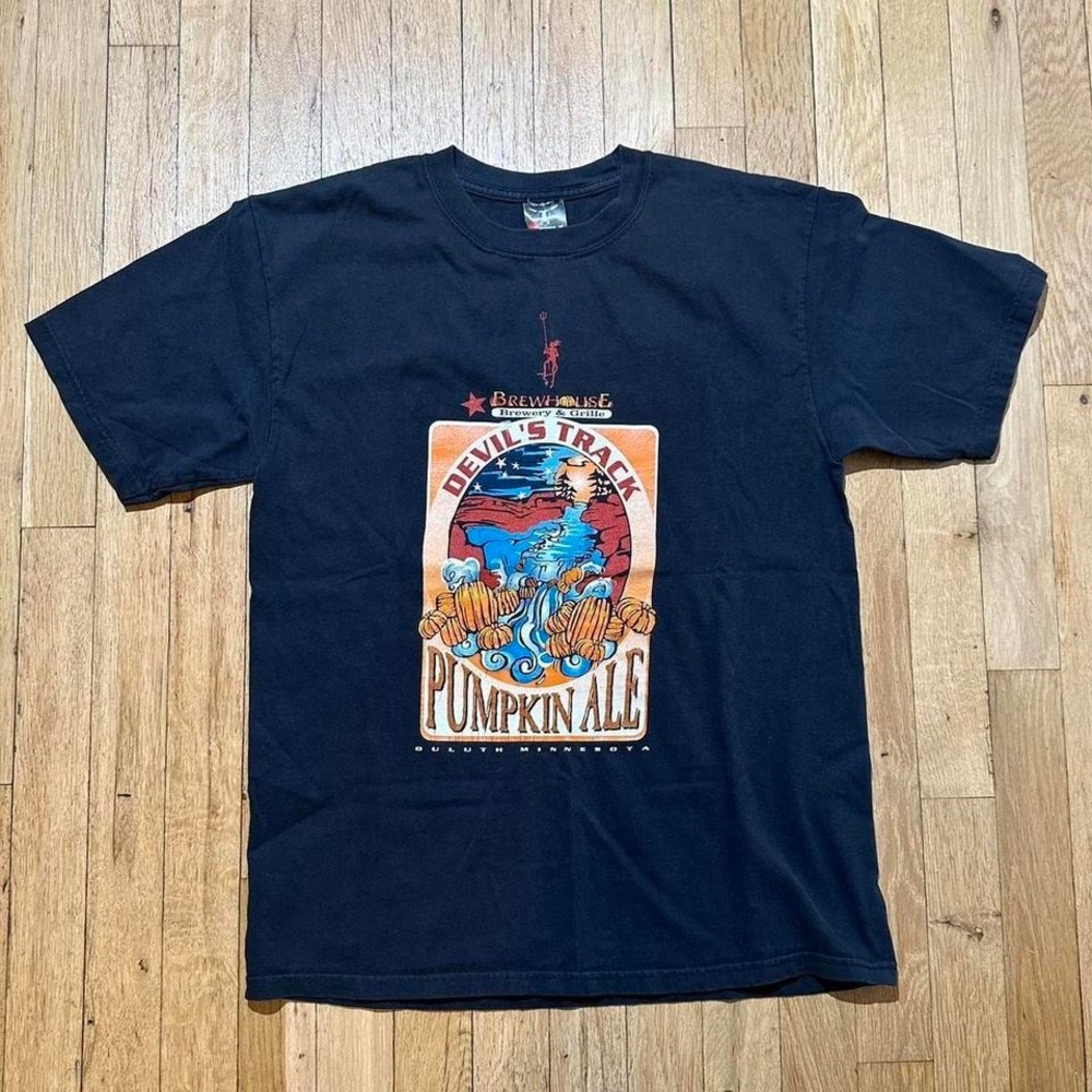 Vintage‎ black Devil's Track Brewing tee